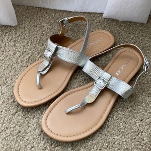 Coach Women’s Cassidy Leather Thong Sandal